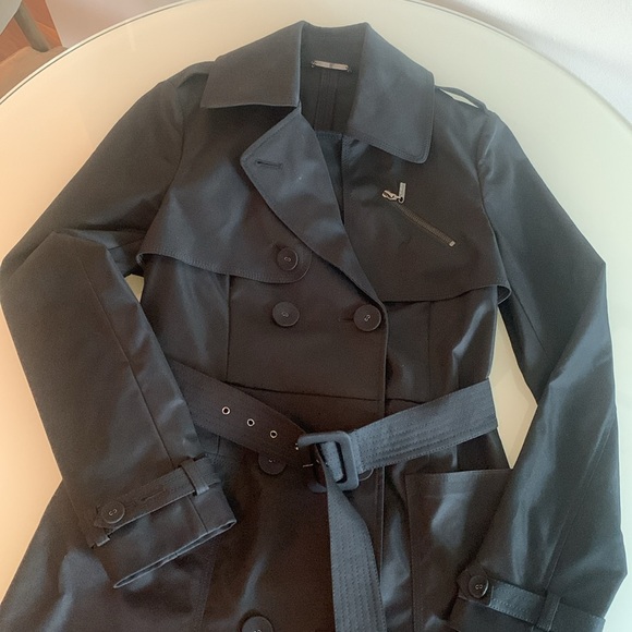 Guess by Marciano black trench size small. - Picture 3 of 14